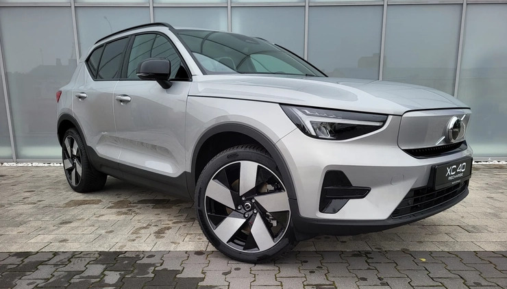 Volvo XC 40 cena 292250 przebieg: 10, rok produkcji 2024 z Poznań małe 29